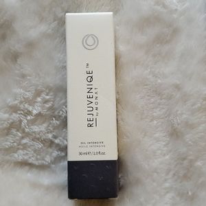 Monat Rejuvinique oil intensive